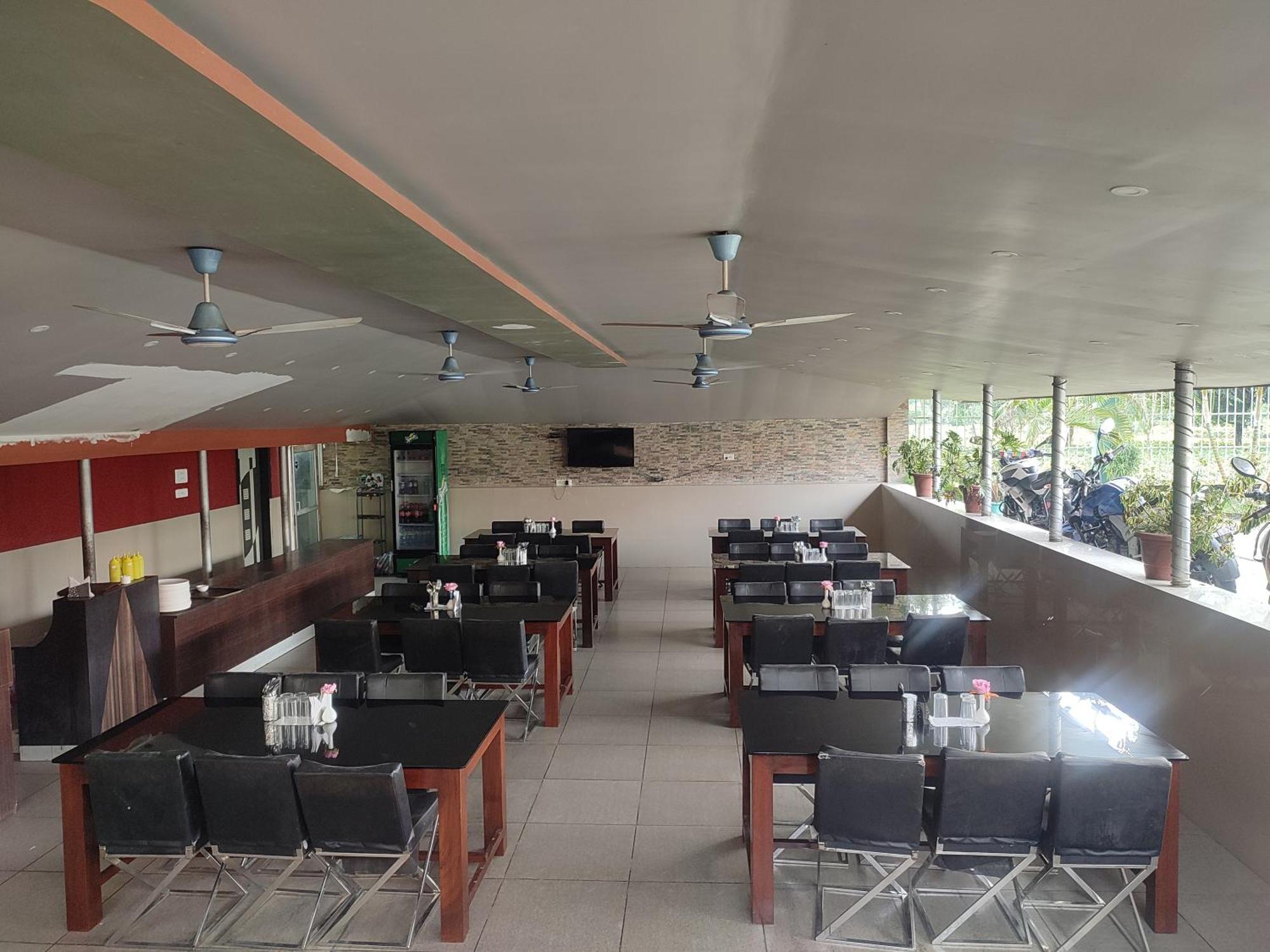 Maa Greenary View - A Holiday Resort Alipur Duar Ngoại thất bức ảnh