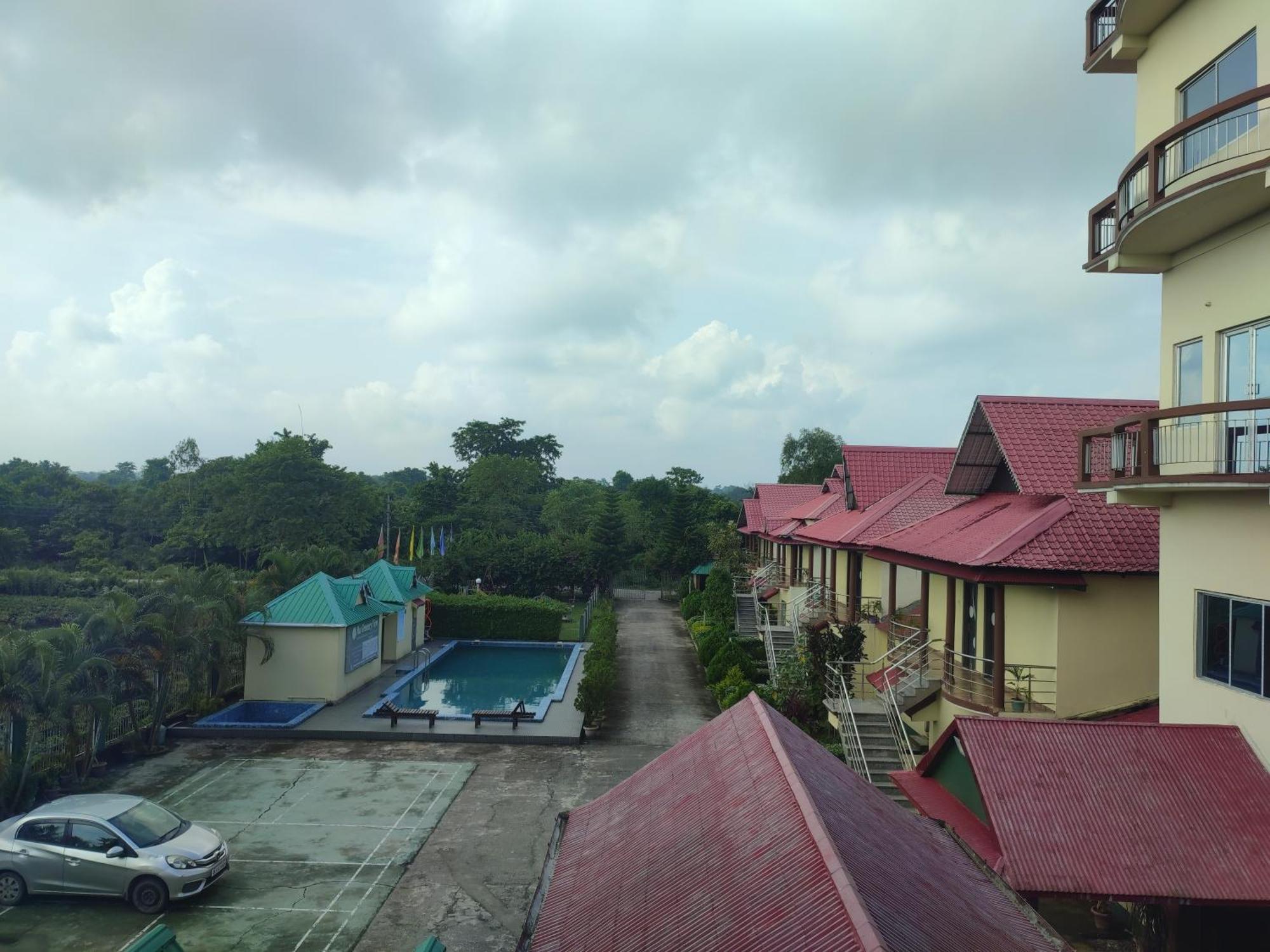 Maa Greenary View - A Holiday Resort Alipur Duar Ngoại thất bức ảnh