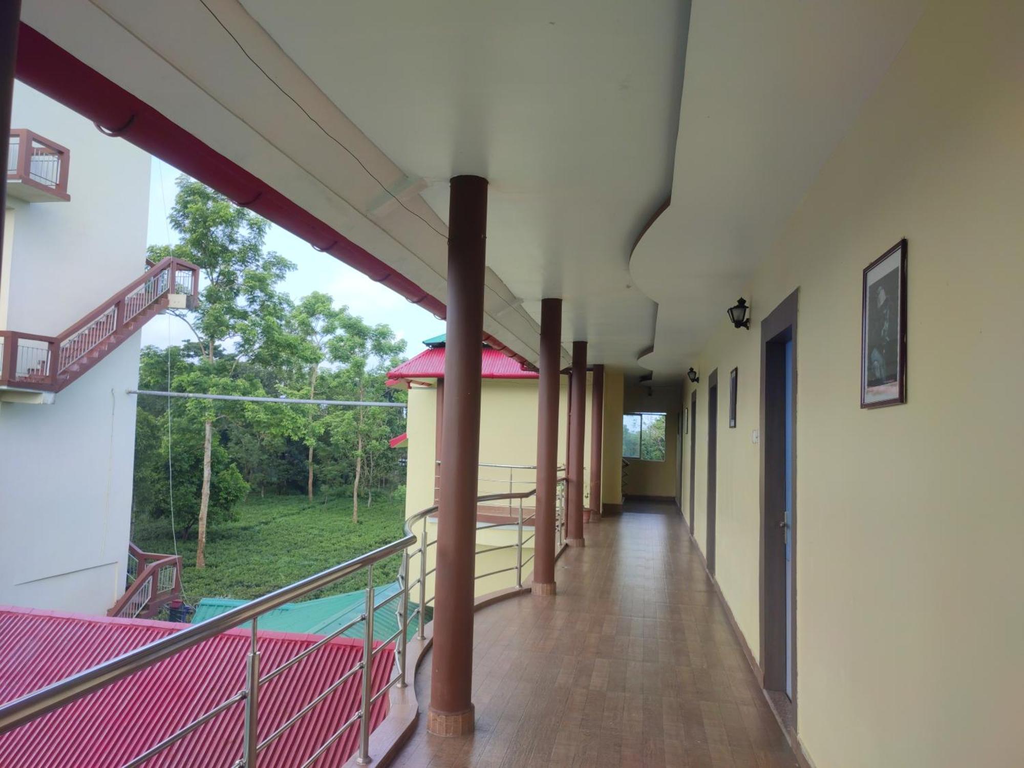 Maa Greenary View - A Holiday Resort Alipur Duar Ngoại thất bức ảnh