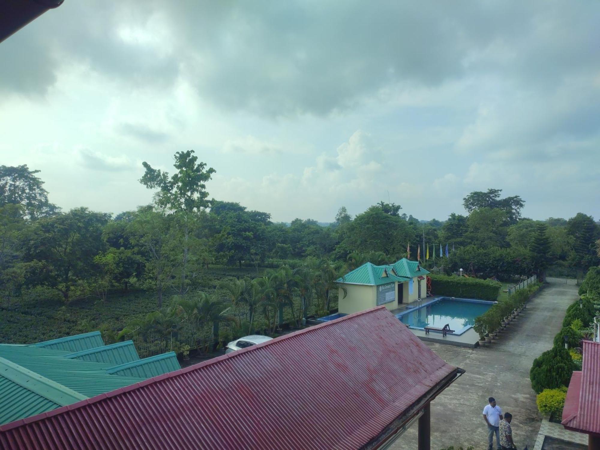 Maa Greenary View - A Holiday Resort Alipur Duar Ngoại thất bức ảnh