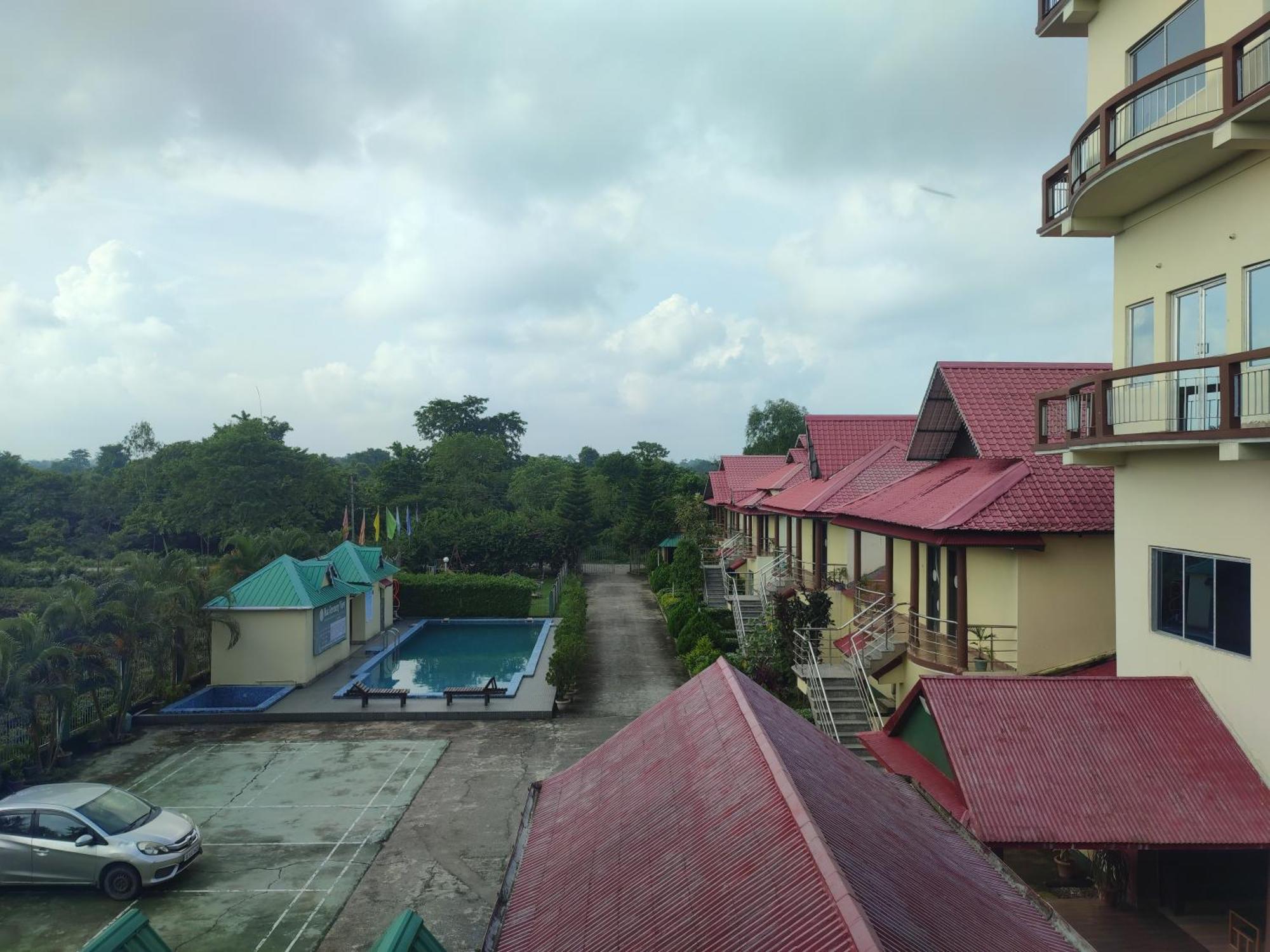 Maa Greenary View - A Holiday Resort Alipur Duar Ngoại thất bức ảnh