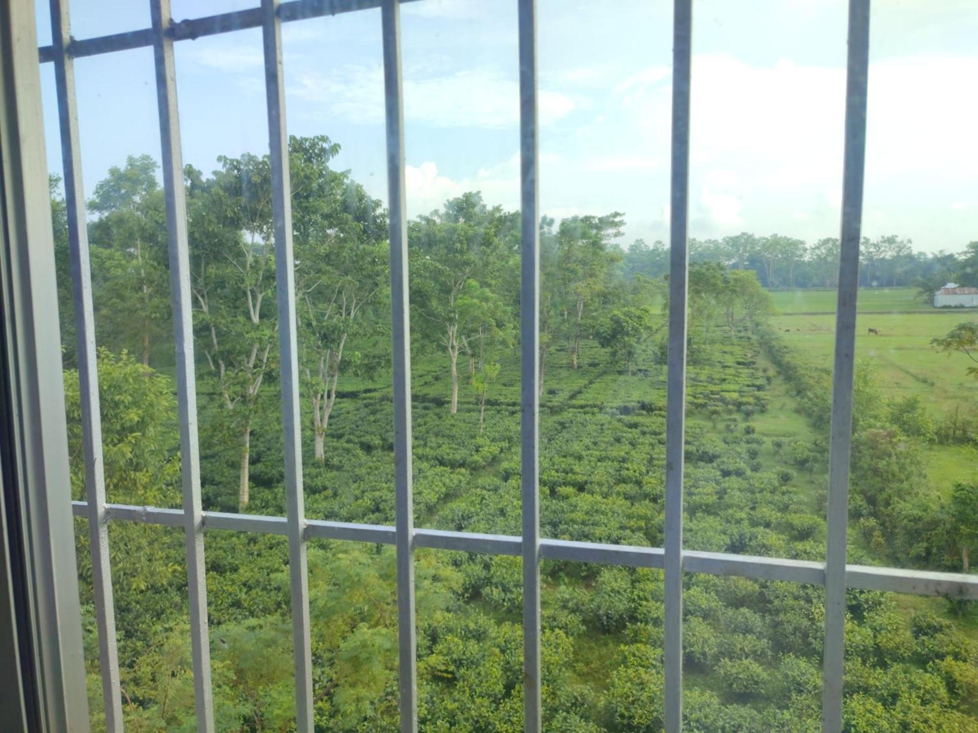 Maa Greenary View - A Holiday Resort Alipur Duar Ngoại thất bức ảnh