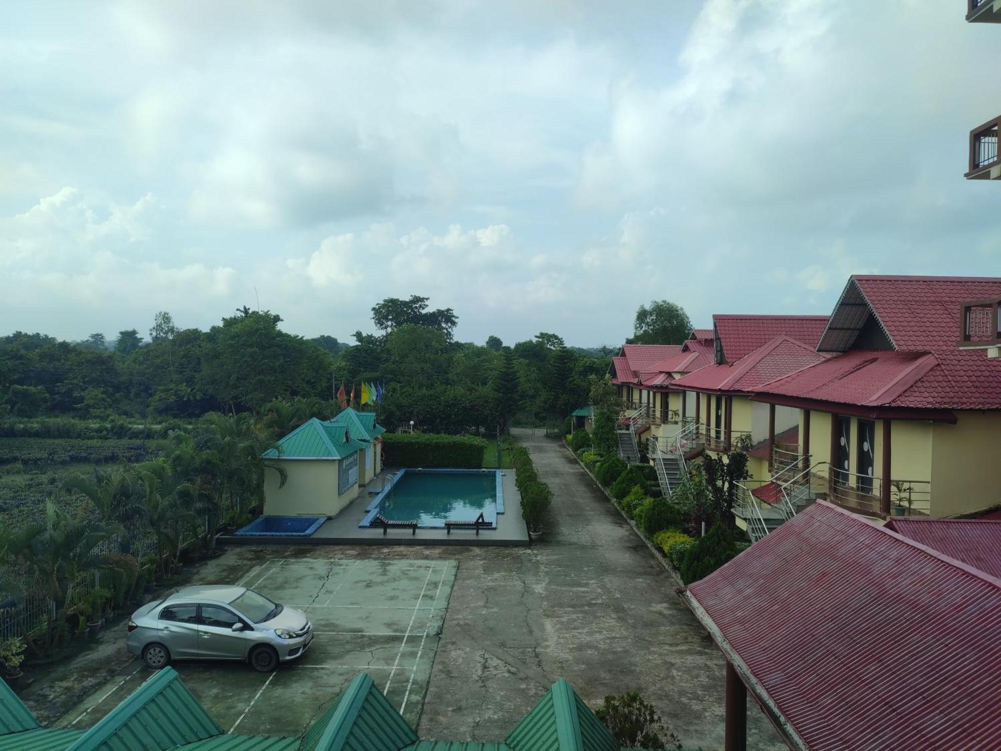 Maa Greenary View - A Holiday Resort Alipur Duar Ngoại thất bức ảnh