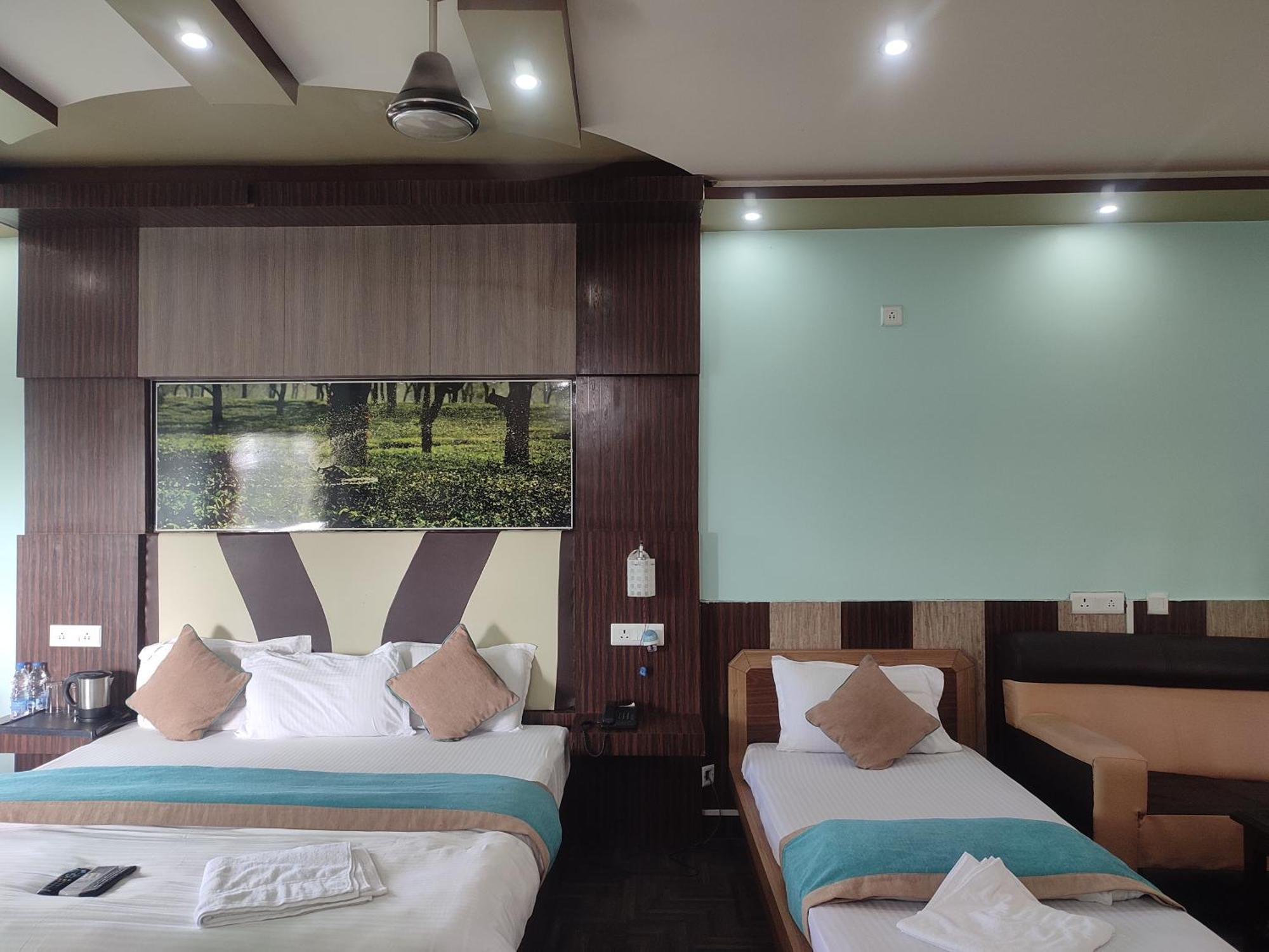Maa Greenary View - A Holiday Resort Alipur Duar Ngoại thất bức ảnh