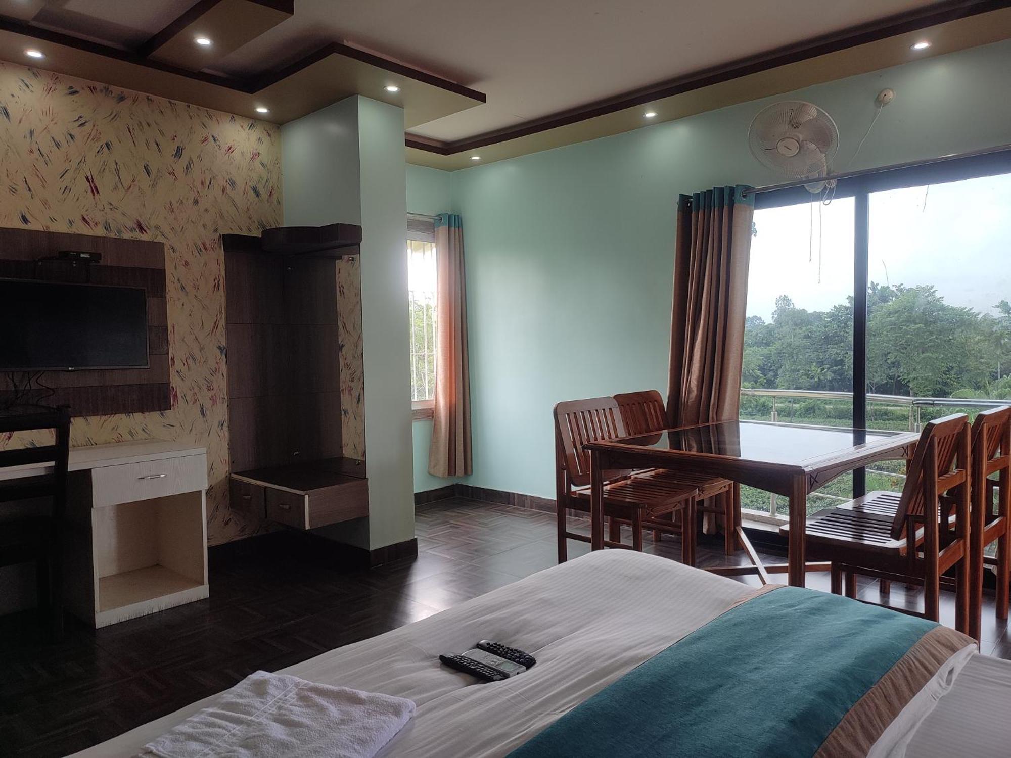 Maa Greenary View - A Holiday Resort Alipur Duar Ngoại thất bức ảnh